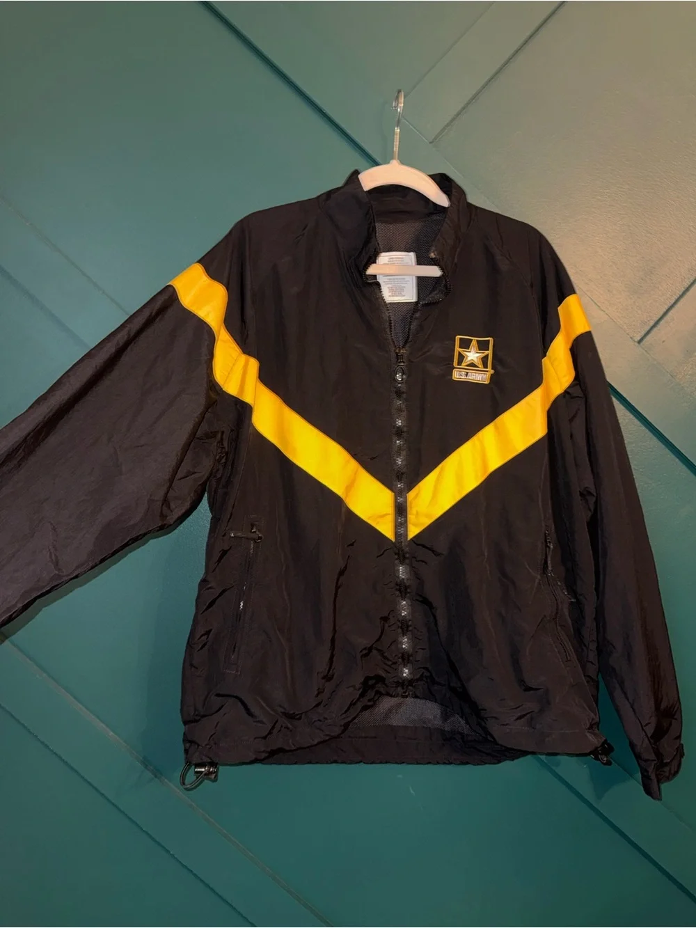US Army APFU Training Jacket Nylon Jacket Made in USA Size L